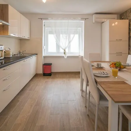 Tara Διαμέρισμα Vrbnik (Primorje-Gorski Kotar)